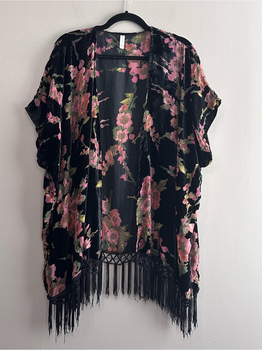 Xhilaration Black Floral Velvet Burnout Fringe Hem Whimsigoth Kimono Womens M/L
